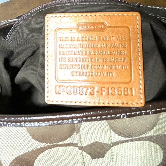 COACH Signature Canvas Shoulder Bag, No. F13581 - Picture 10 of 10